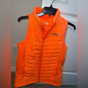 The North Face Women’s Large Puffer Vest